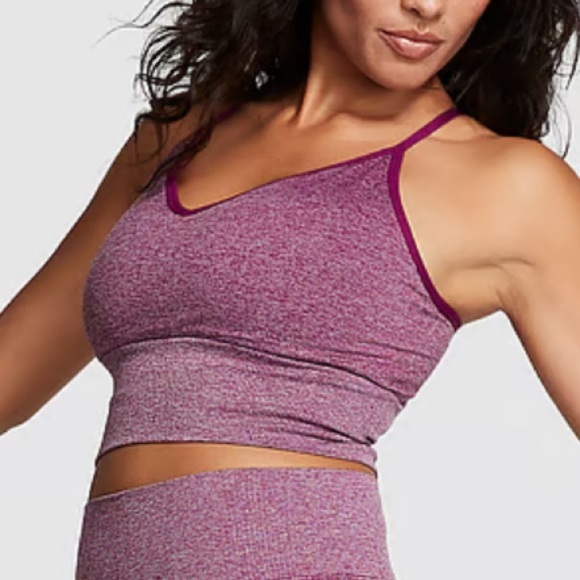 New PINK
SEAMLESS LONGLINE SPORTS BRA - Picture 3 of 6